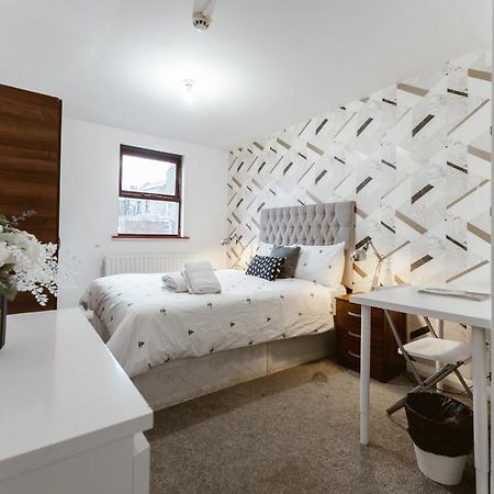 לונדון Whitechapel En-Suite Beds To Stay מראה חיצוני תמונה